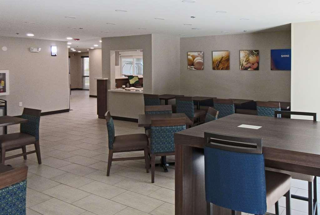 Comfort Inn & Suites Brunswick Esterno foto