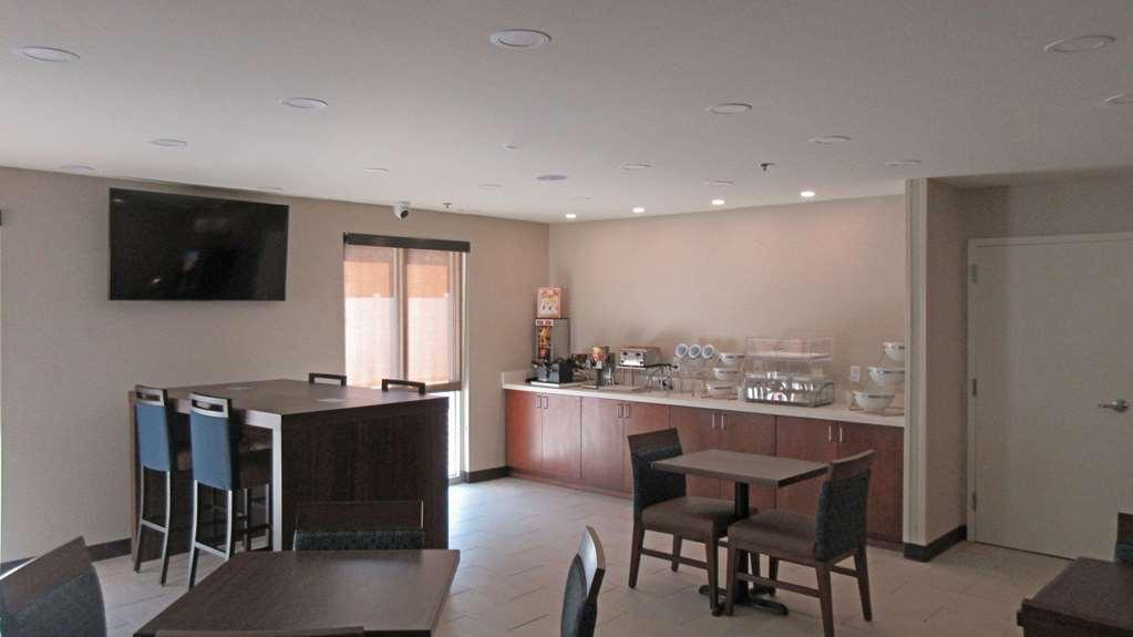 Comfort Inn & Suites Brunswick Esterno foto