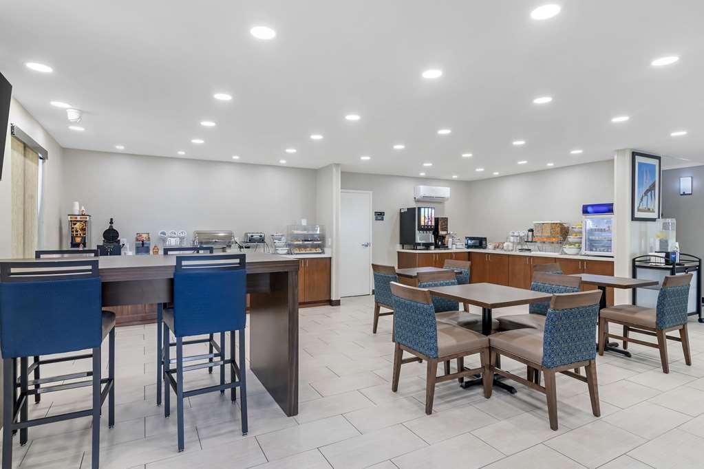 Comfort Inn & Suites Brunswick Ristorante foto